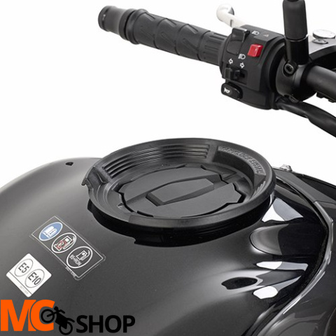 GIVI BF29 MOCOWANIE TANKLOCK KAWASAKI Z900 (17) GIVI BF29 MOCOWANIE TANKLOCK KAWASAKI Z900 (17)